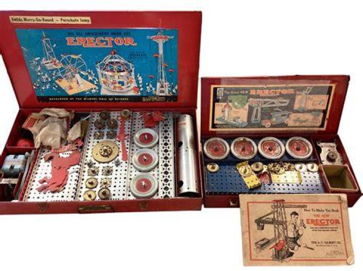 Does Gilbert still make Erector sets?
