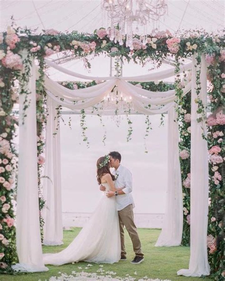 How can I make my wedding amazing?