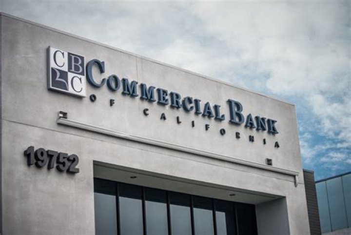 What are the major regulations that have affected the operations of US commercial banks?