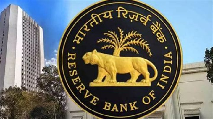 Which bank acts as a bankers bank?