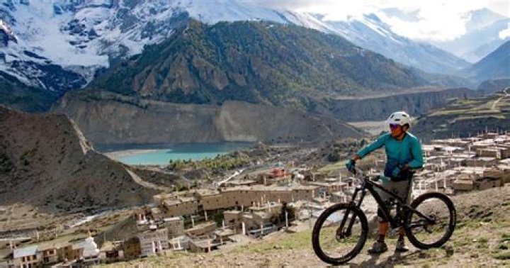 Who is the highest paid mountain biker?